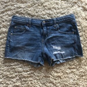 Boyfriend short cut jean shorts